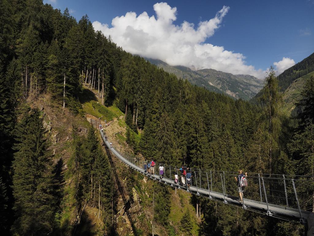 Alpen Hotel Rabbi Dış mekan fotoğraf