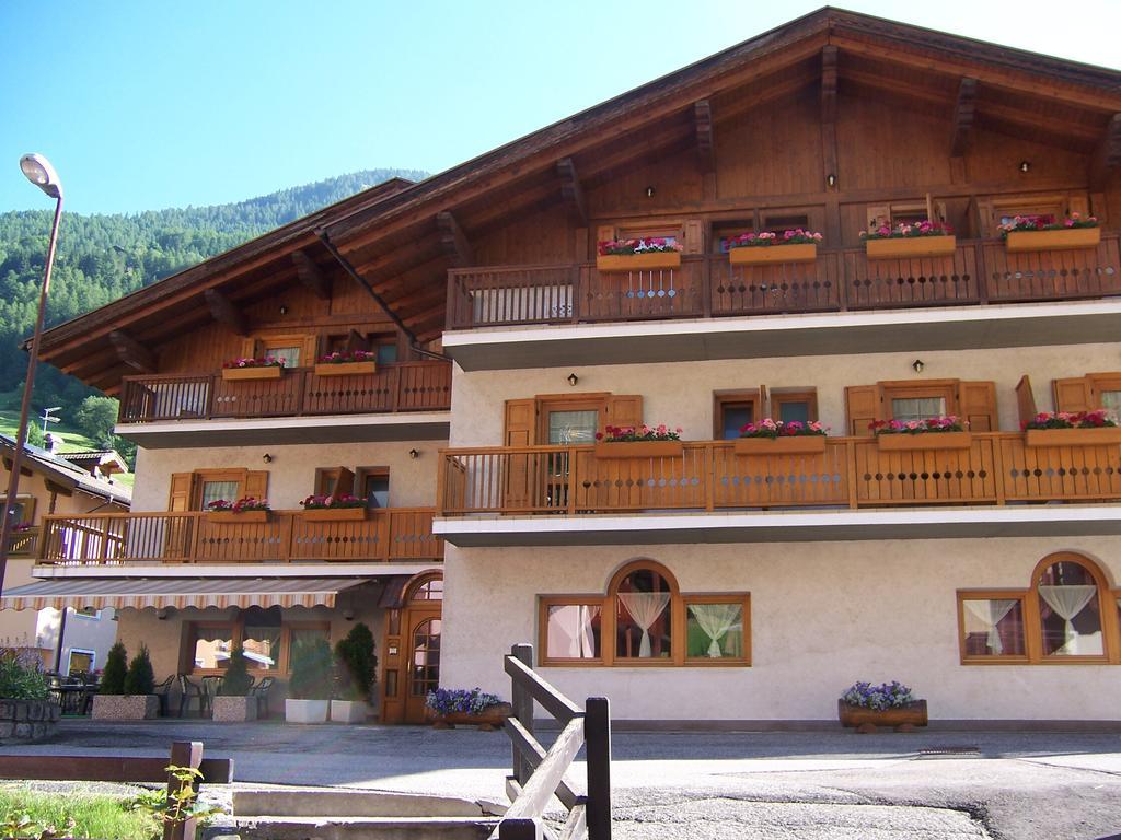 Alpen Hotel Rabbi Dış mekan fotoğraf