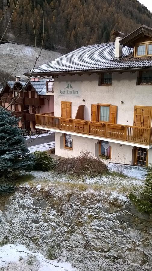 Alpen Hotel Rabbi Dış mekan fotoğraf