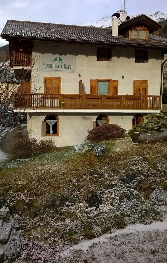 Alpen Hotel Rabbi Dış mekan fotoğraf